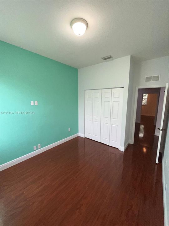 For Sale: $420,000 (3 beds, 2 baths, 1505 Square Feet)