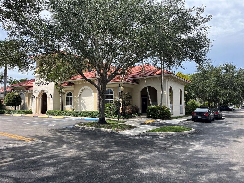 For Sale: $420,000 (3 beds, 2 baths, 1505 Square Feet)