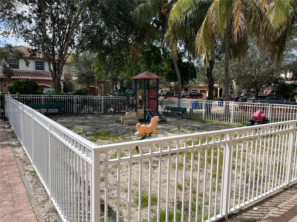 For Sale: $420,000 (3 beds, 2 baths, 1505 Square Feet)