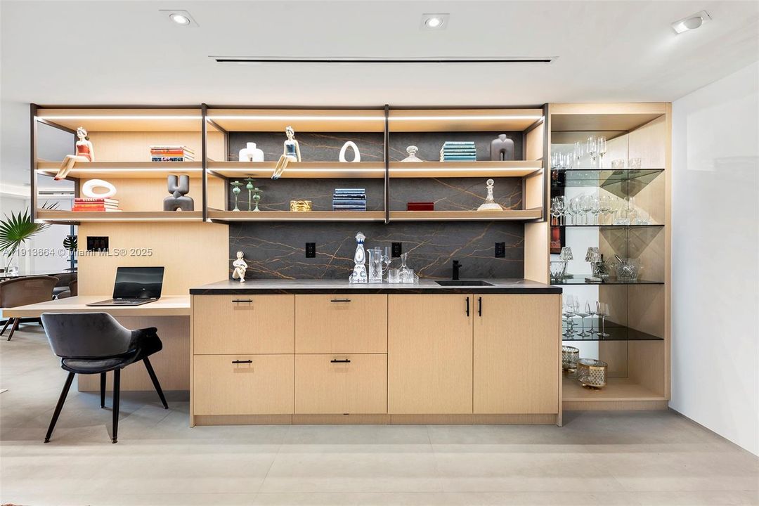 待售: $3,490,000 (2 贝兹, 2 浴室, 0 平方英尺)