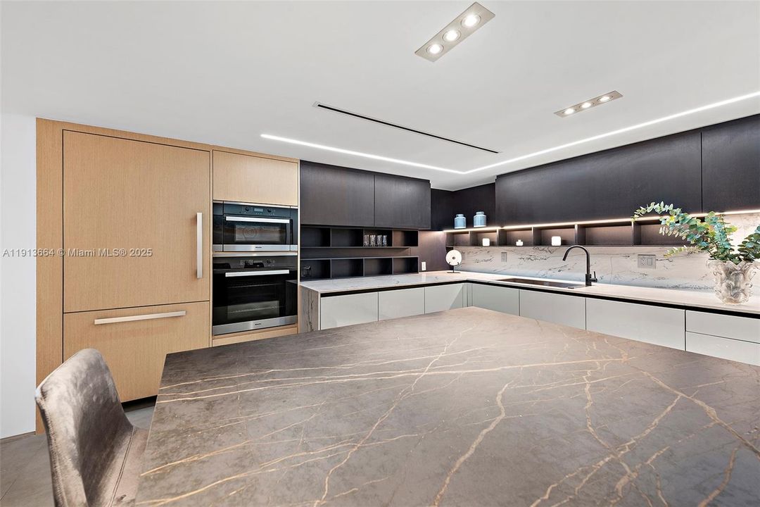 待售: $3,490,000 (2 贝兹, 2 浴室, 0 平方英尺)