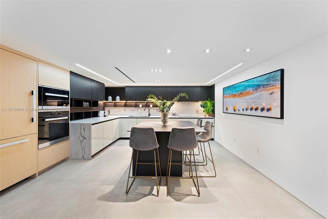 待售: $3,490,000 (2 贝兹, 2 浴室, 0 平方英尺)