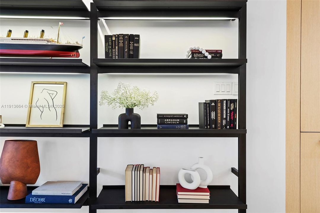 待售: $3,490,000 (2 贝兹, 2 浴室, 0 平方英尺)