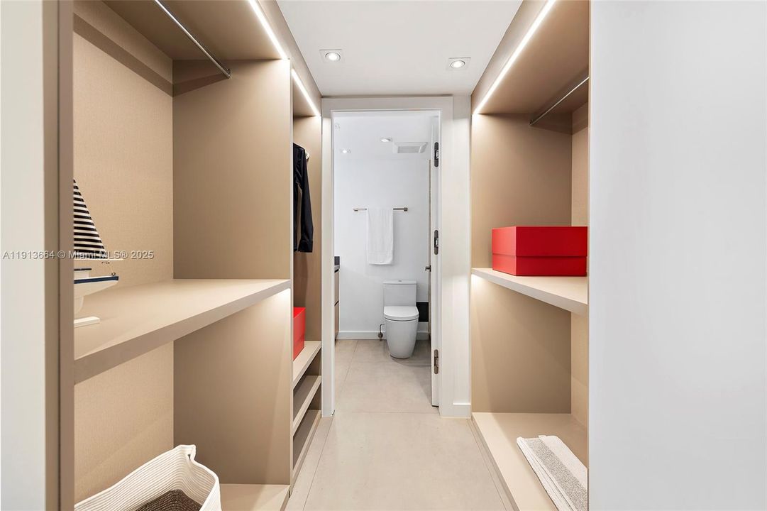 待售: $3,490,000 (2 贝兹, 2 浴室, 0 平方英尺)