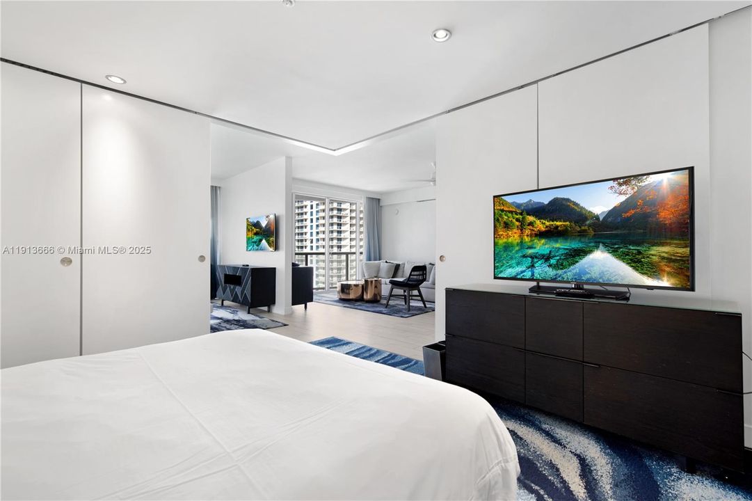 For Rent: $7,800 (2 beds, 2 baths, 1329 Square Feet)