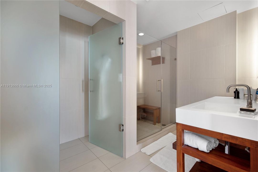 For Rent: $7,800 (2 beds, 2 baths, 1329 Square Feet)