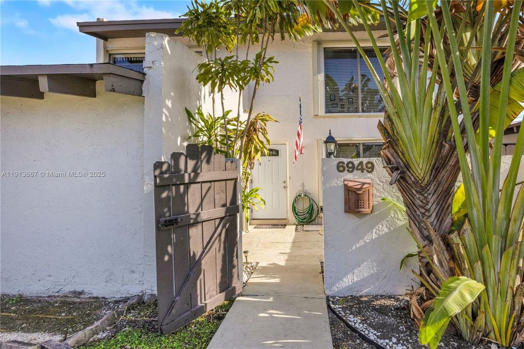 Activo con contrato: $500,000 (3 camas, 2 baños, 1365 Pies cuadrados)