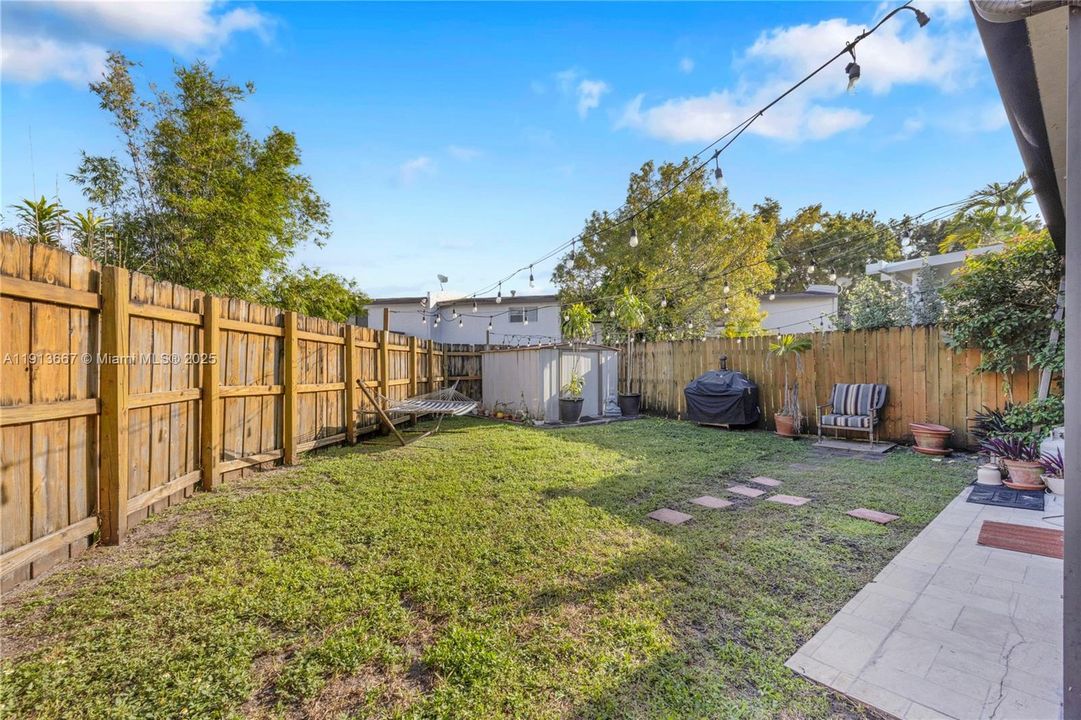 Activo con contrato: $500,000 (3 camas, 2 baños, 1365 Pies cuadrados)