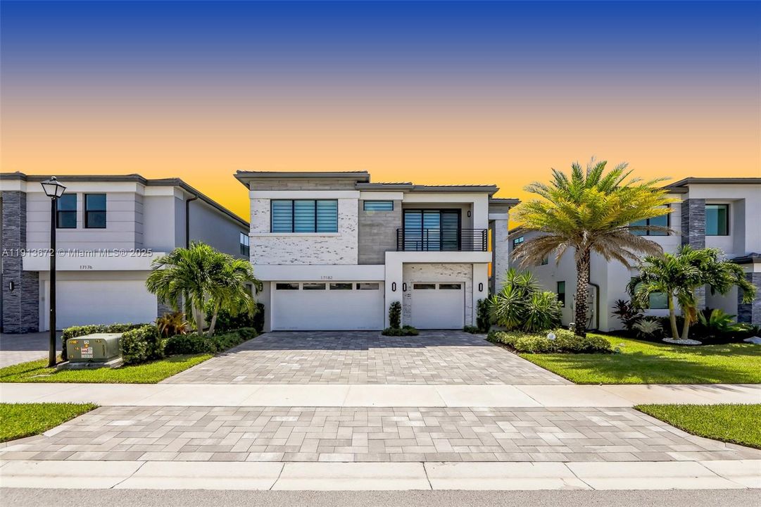 For Sale: $1,899,995 (5 beds, 5 baths, 3687 Square Feet)