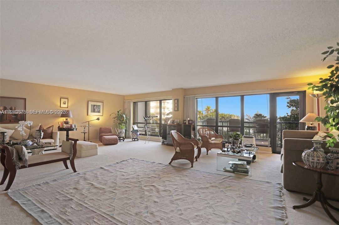 For Sale: $1,150,000 (3 beds, 3 baths, 3340 Square Feet)