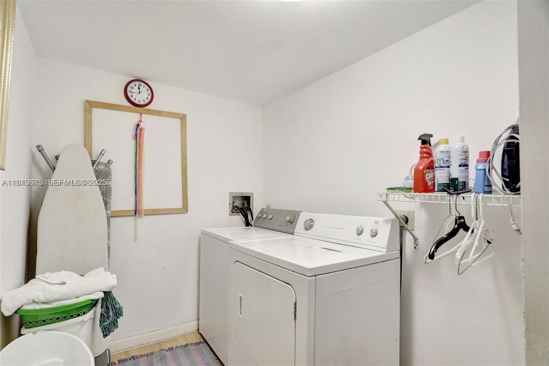 For Sale: $1,150,000 (3 beds, 3 baths, 3340 Square Feet)