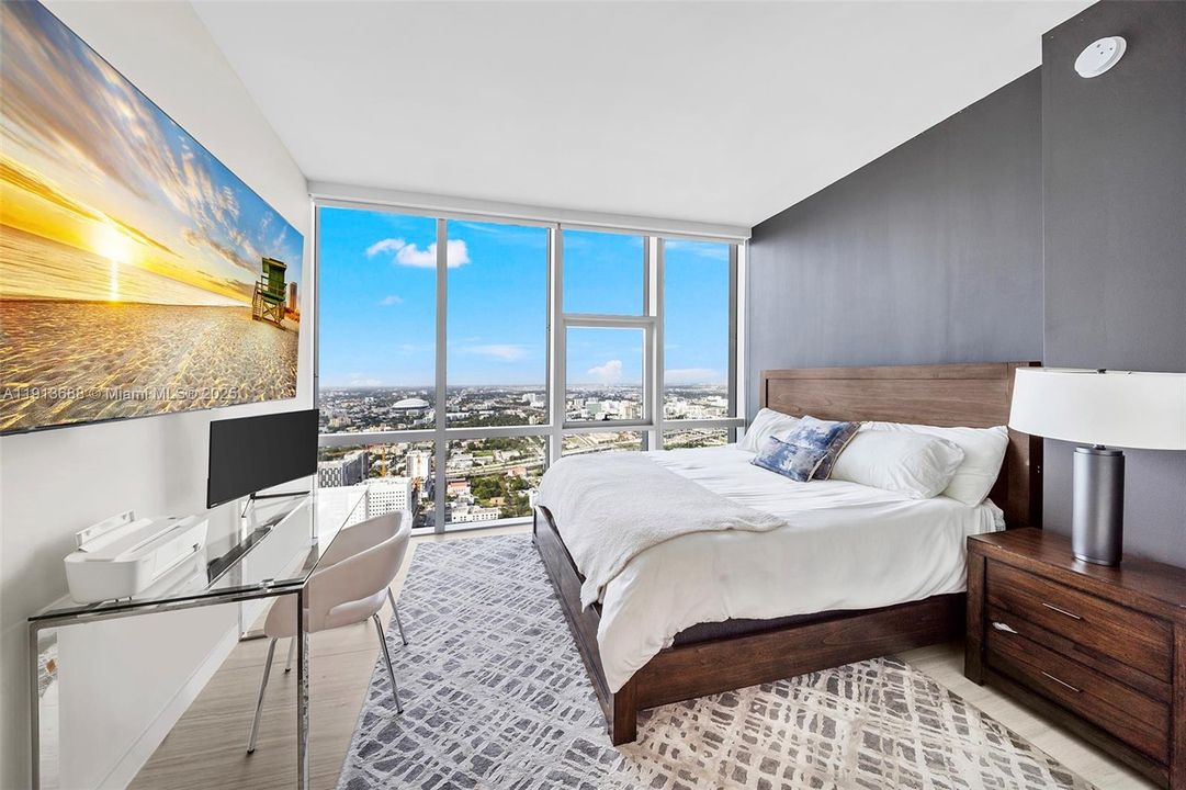 For Sale: $3,750,000 (5 beds, 5 baths, 3312 Square Feet)