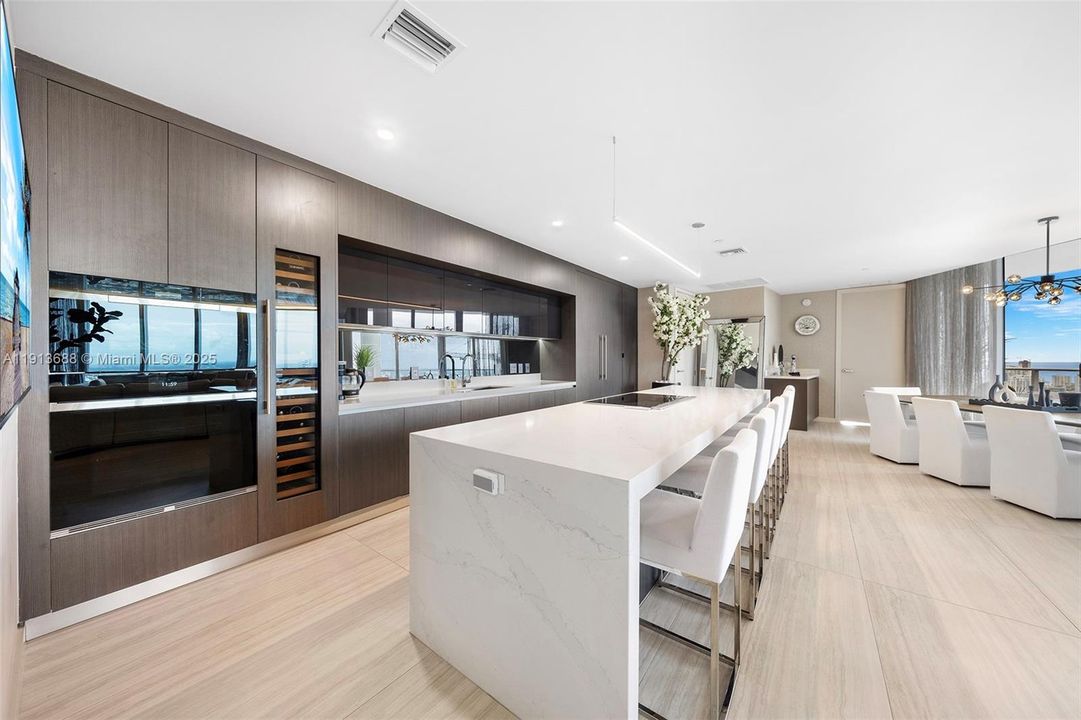 For Sale: $3,750,000 (5 beds, 5 baths, 3312 Square Feet)