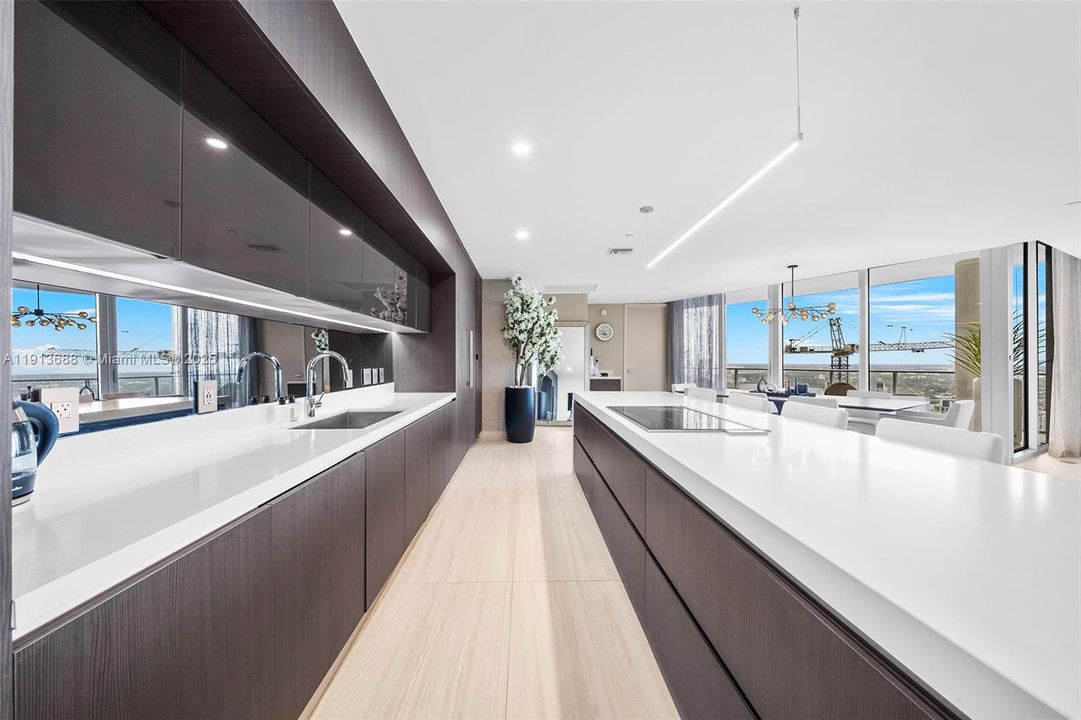 For Sale: $3,750,000 (5 beds, 5 baths, 3312 Square Feet)