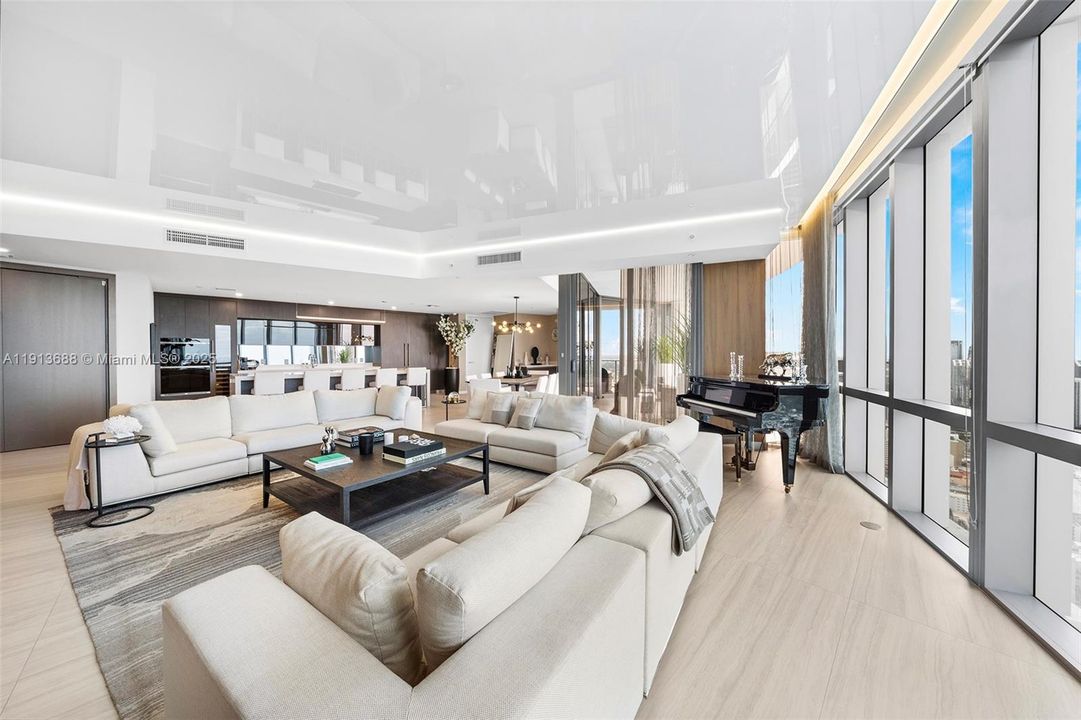 For Sale: $3,750,000 (5 beds, 5 baths, 3312 Square Feet)