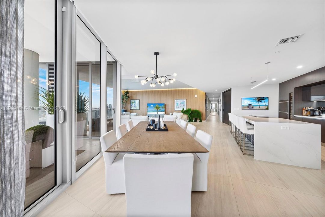 For Sale: $3,750,000 (5 beds, 5 baths, 3312 Square Feet)