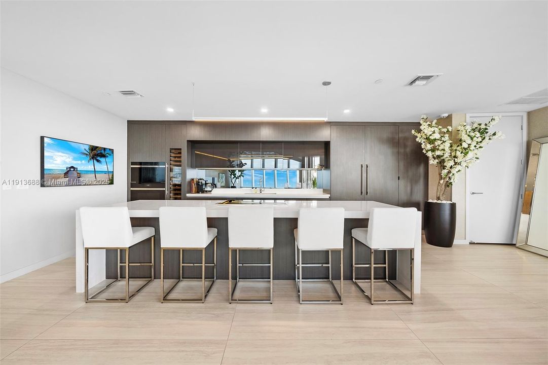 For Sale: $3,750,000 (5 beds, 5 baths, 3312 Square Feet)