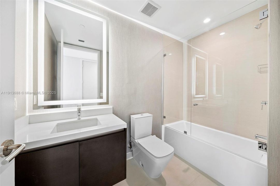 For Sale: $3,750,000 (5 beds, 5 baths, 3312 Square Feet)