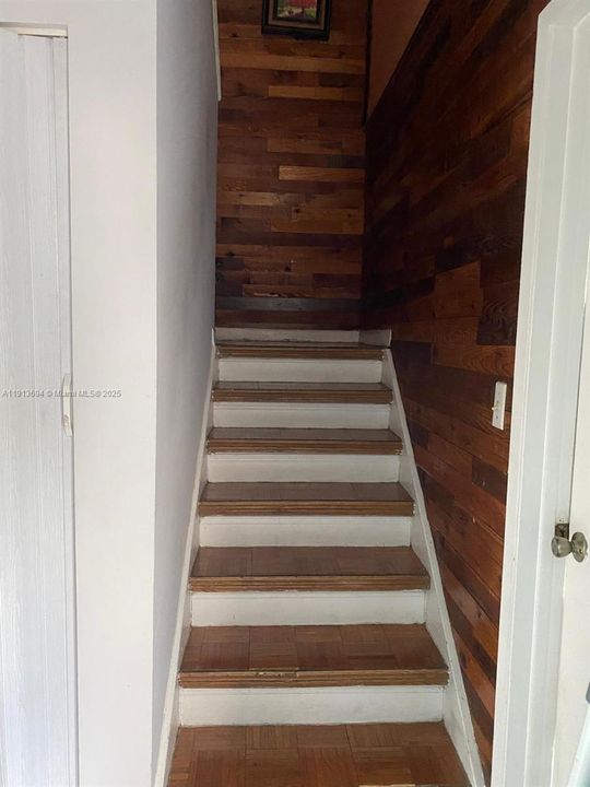 For Sale: $465,000 (3 beds, 2 baths, 1565 Square Feet)