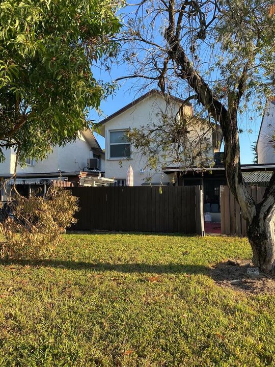 For Sale: $465,000 (3 beds, 2 baths, 1565 Square Feet)