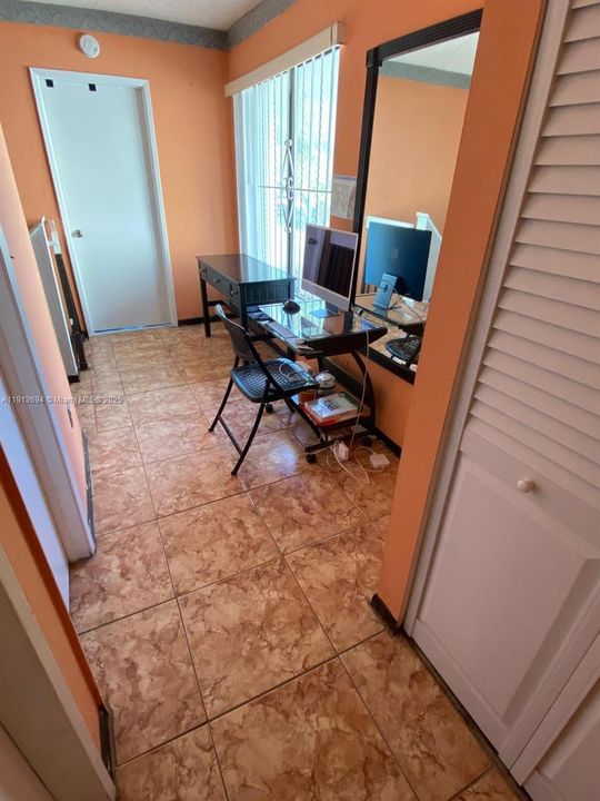 For Sale: $465,000 (3 beds, 2 baths, 1565 Square Feet)