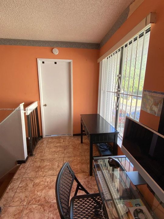 For Sale: $465,000 (3 beds, 2 baths, 1565 Square Feet)