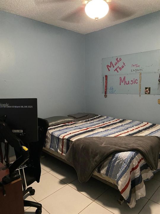 For Sale: $465,000 (3 beds, 2 baths, 1565 Square Feet)