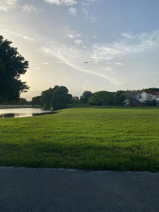 For Sale: $465,000 (3 beds, 2 baths, 1565 Square Feet)