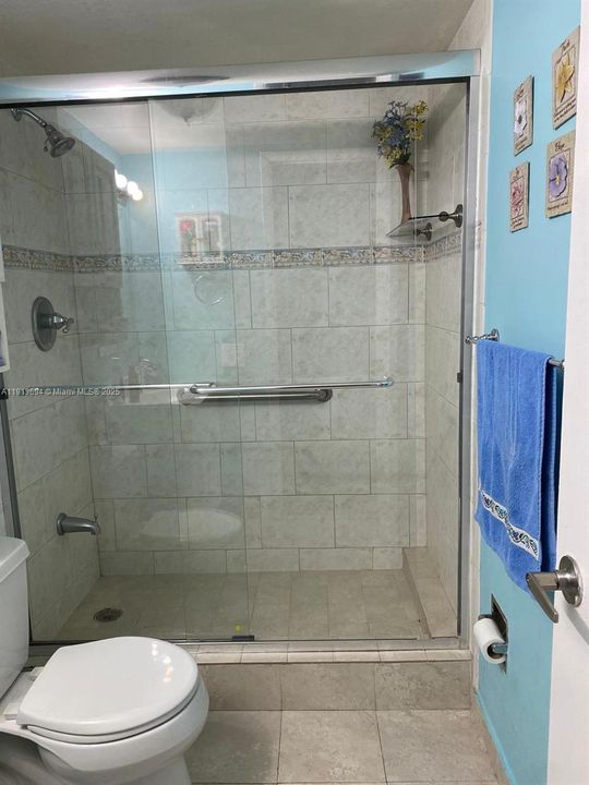 For Sale: $465,000 (3 beds, 2 baths, 1565 Square Feet)