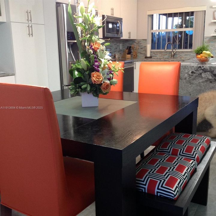 For Sale: $465,000 (3 beds, 2 baths, 1565 Square Feet)