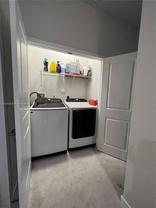 En Venta: $430,000 (3 camas, 2 baños, 0 Pies cuadrados)