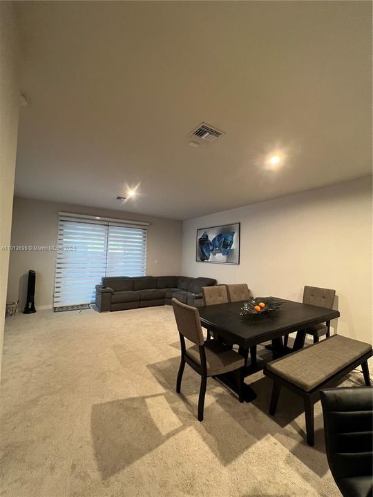 En Venta: $430,000 (3 camas, 2 baños, 0 Pies cuadrados)