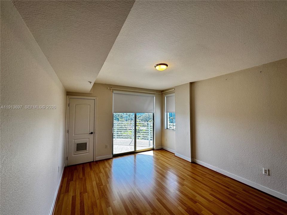 Recientemente alquilado: $2,250 (1 camas, 1 baños, 863 Pies cuadrados)