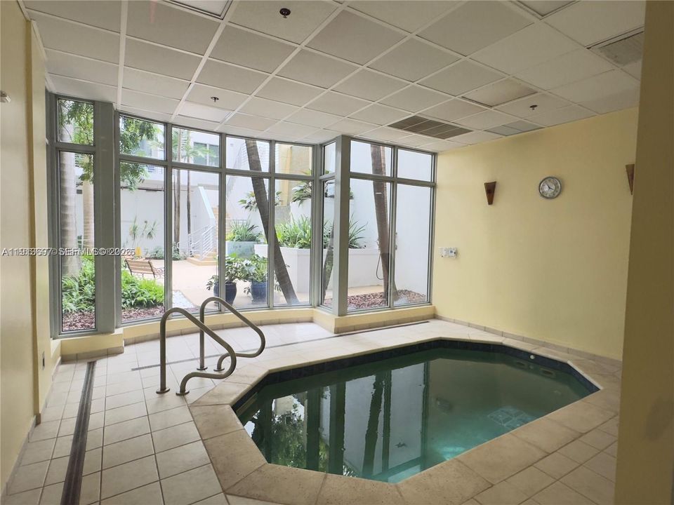 Recientemente alquilado: $2,250 (1 camas, 1 baños, 863 Pies cuadrados)