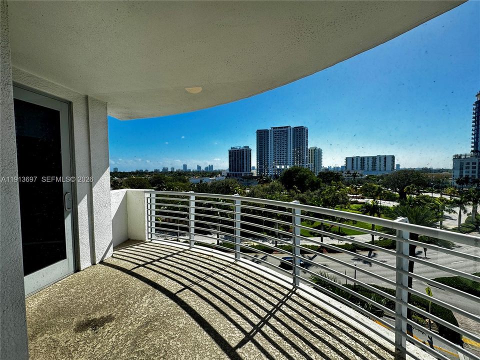 Recientemente alquilado: $2,250 (1 camas, 1 baños, 863 Pies cuadrados)