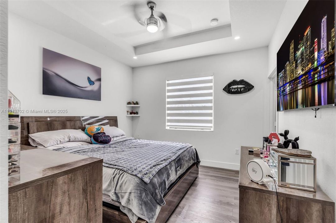 For Sale: $490,000 (3 beds, 2 baths, 1321 Square Feet)