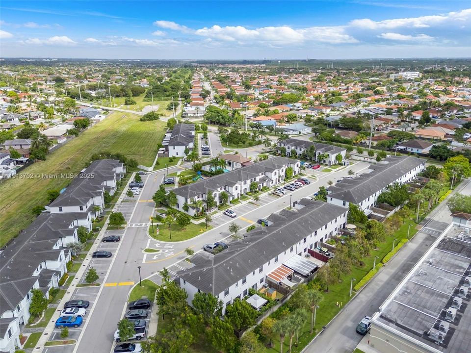 For Sale: $490,000 (3 beds, 2 baths, 1321 Square Feet)