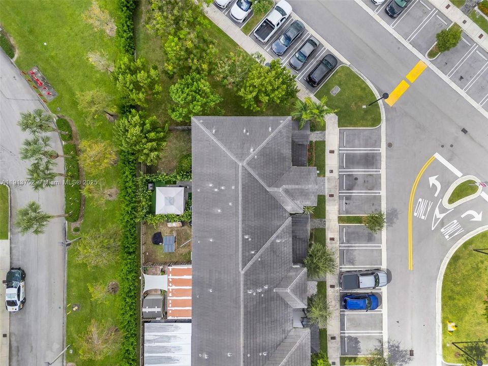 For Sale: $490,000 (3 beds, 2 baths, 1321 Square Feet)