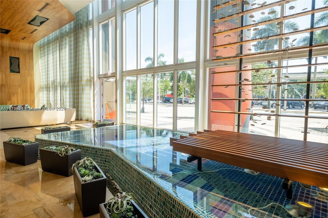 На продажу: $350,000 (0 спален, 1 ванн, 484 Квадратных фут)