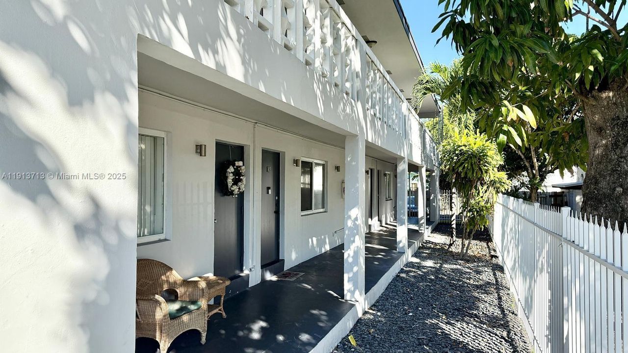 For Rent: $1,750 (1 beds, 1 baths, 600 Square Feet)