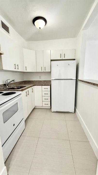 For Rent: $1,750 (1 beds, 1 baths, 600 Square Feet)