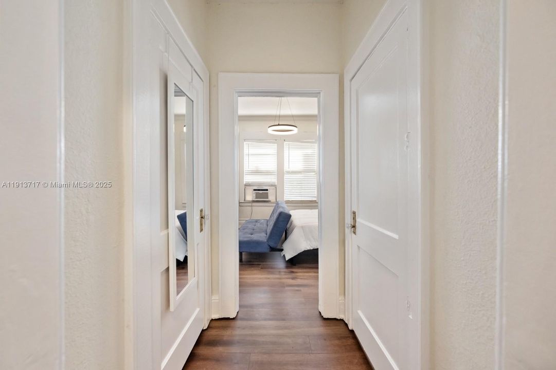 For Sale: $199,000 (0 beds, 1 baths, 351 Square Feet)