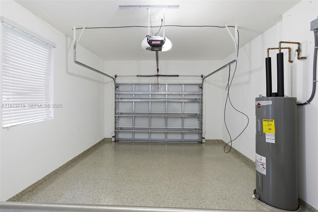 For Sale: $1,650,000 (3 beds, 2 baths, 1718 Square Feet)