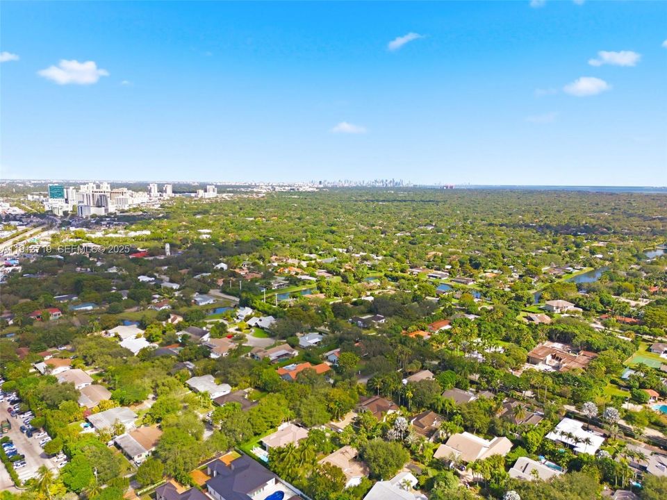 For Sale: $1,650,000 (3 beds, 2 baths, 1718 Square Feet)