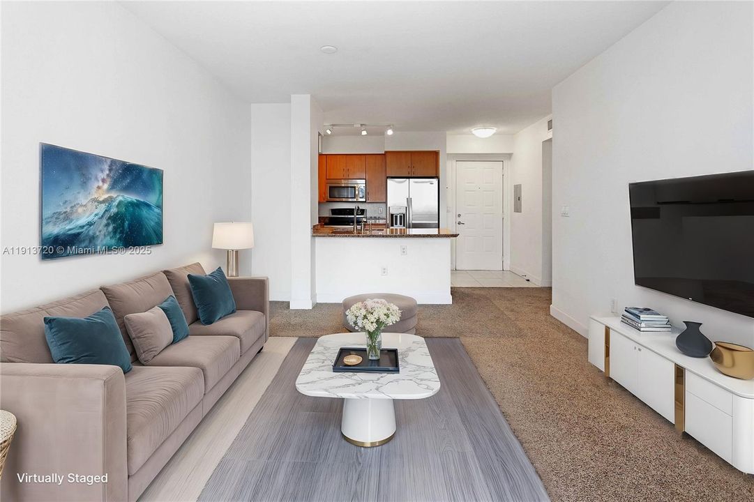 For Rent: $2,000 (1 beds, 1 baths, 690 Square Feet)