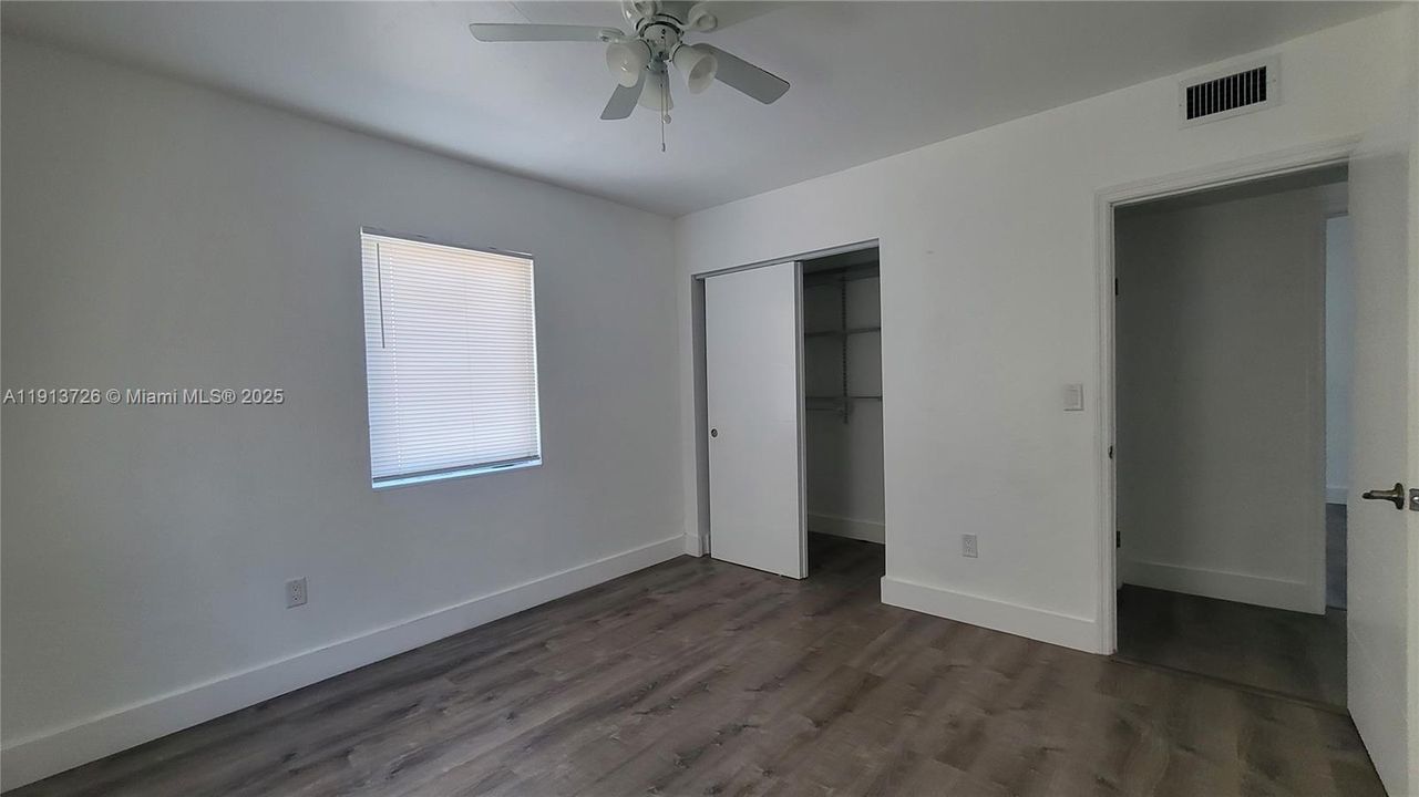 Recently Rented: $2,450 (2 beds, 2 baths, 900 Square Feet)