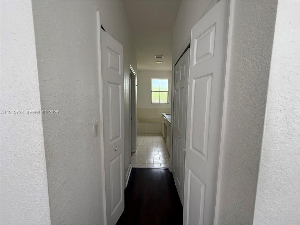 出租: $4,000 (3 贝兹, 2 浴室, 2014 平方英尺)