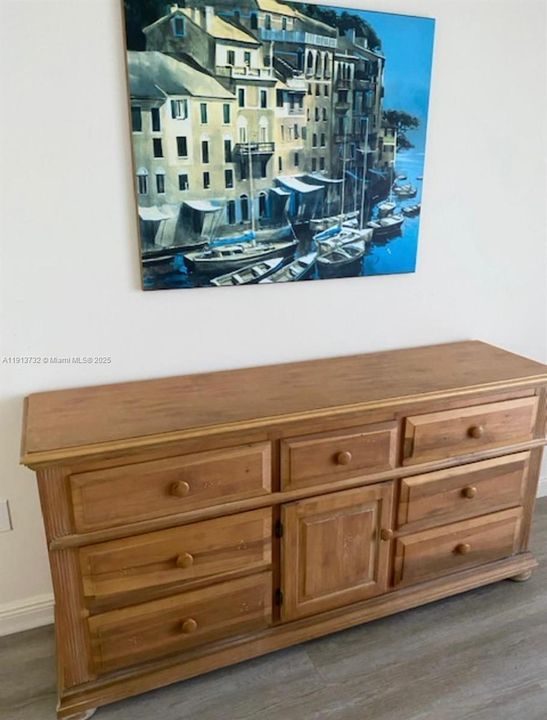 For Rent: $3,200 (2 beds, 2 baths, 1241 Square Feet)