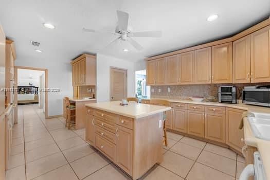 待售: $1,499,000 (4 贝兹, 3 浴室, 3352 平方英尺)