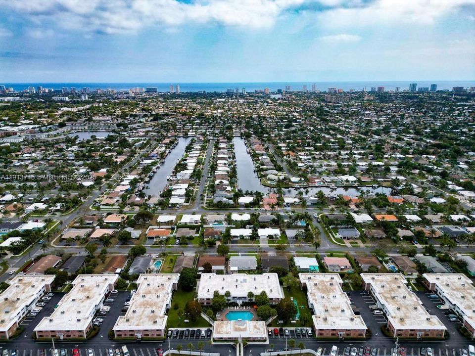 En Renta: $1,700 (2 camas, 2 baños, 930 Pies cuadrados)